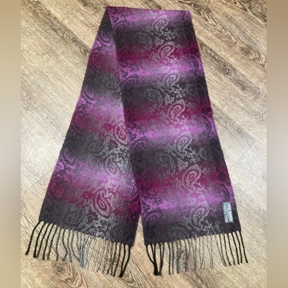 Steve Madden Made in Italy Ombré Paisley Purple Gray Soft Scarf One Size - Picture 3 of 6